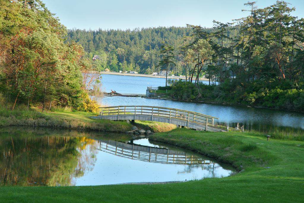 Captain Whidbey Coupeville Room photo